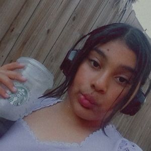 Meet your Posher, Sofia